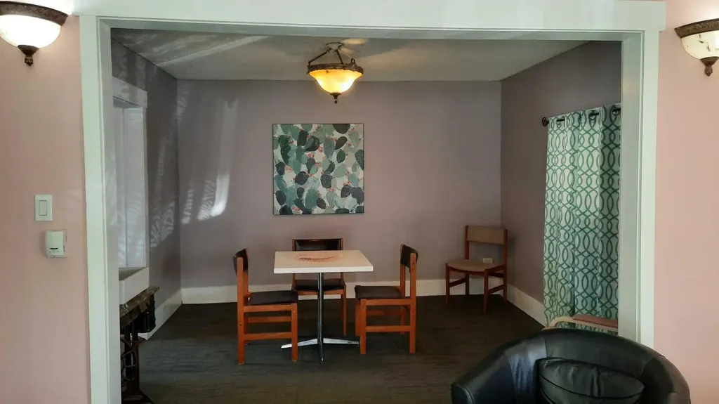 274 3 Street W Drumheller AB T0J0Y4
