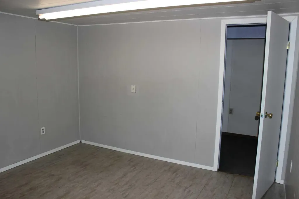 143078 15 Avenue W Brooks AB T1R 0V5