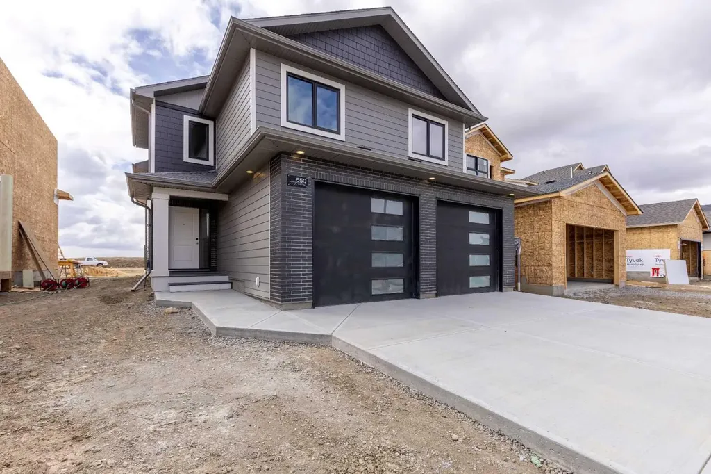 550 Malahat Green W Lethbridge AB T1J 5W4