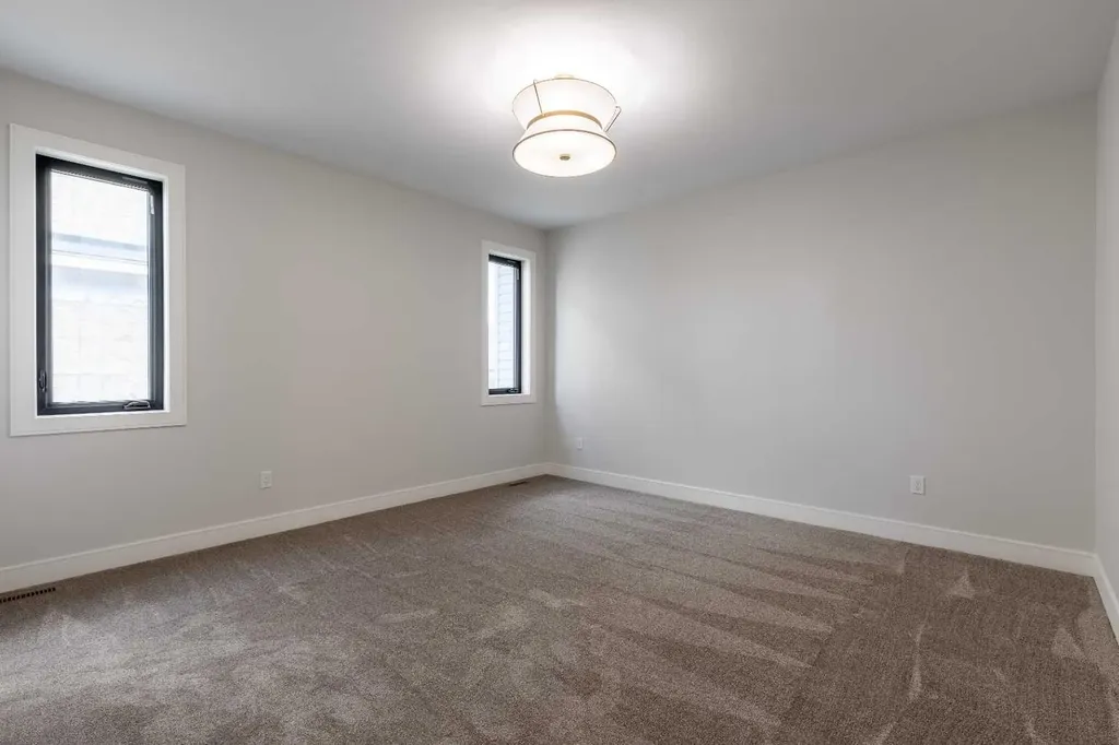 550 Malahat Green W Lethbridge AB T1J 5W4