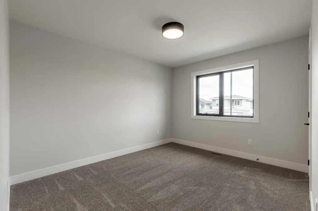 550 Malahat Green W Lethbridge AB T1J 5W4