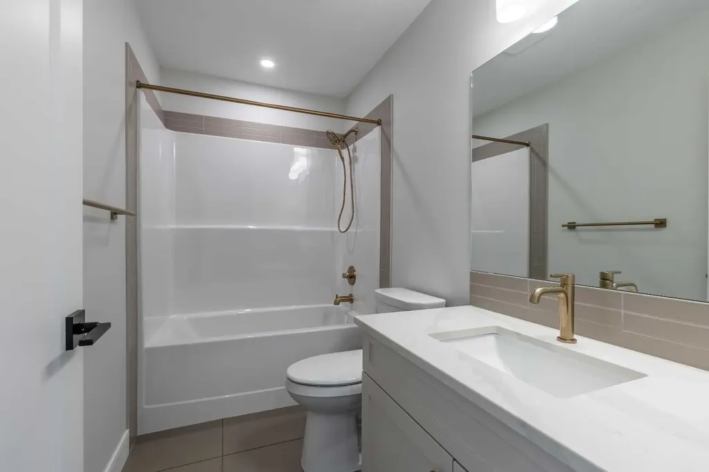 550 Malahat Green W Lethbridge AB T1J 5W4