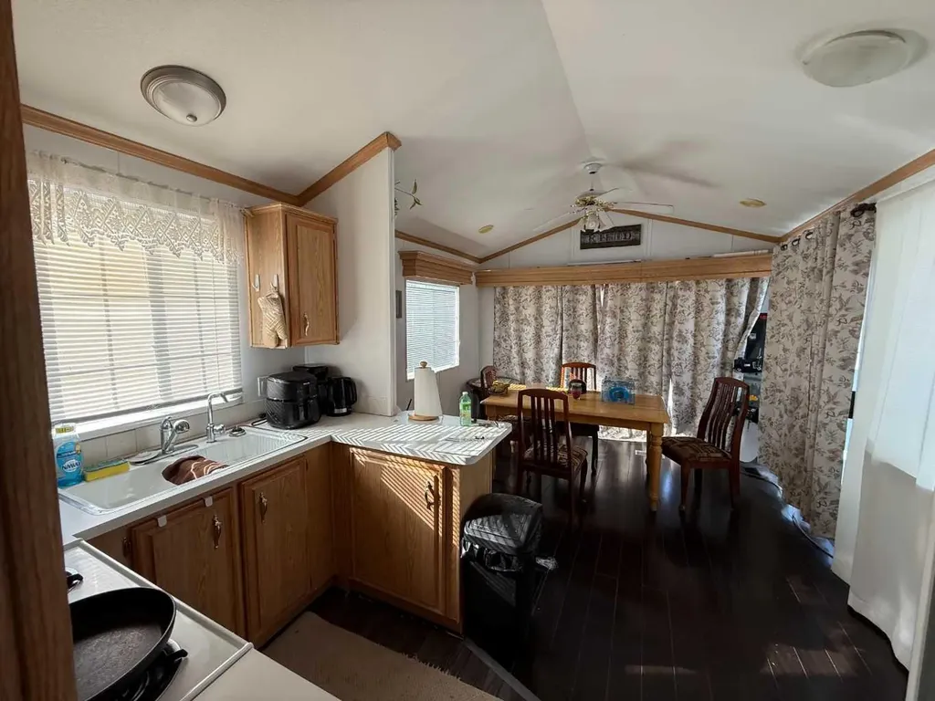 36 Roseglen Drive Rosemary AB T0J 2W0