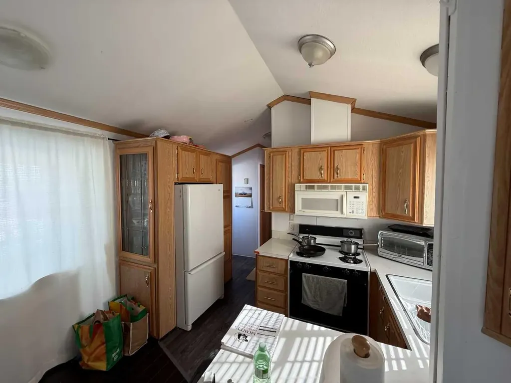 36 Roseglen Drive Rosemary AB T0J 2W0