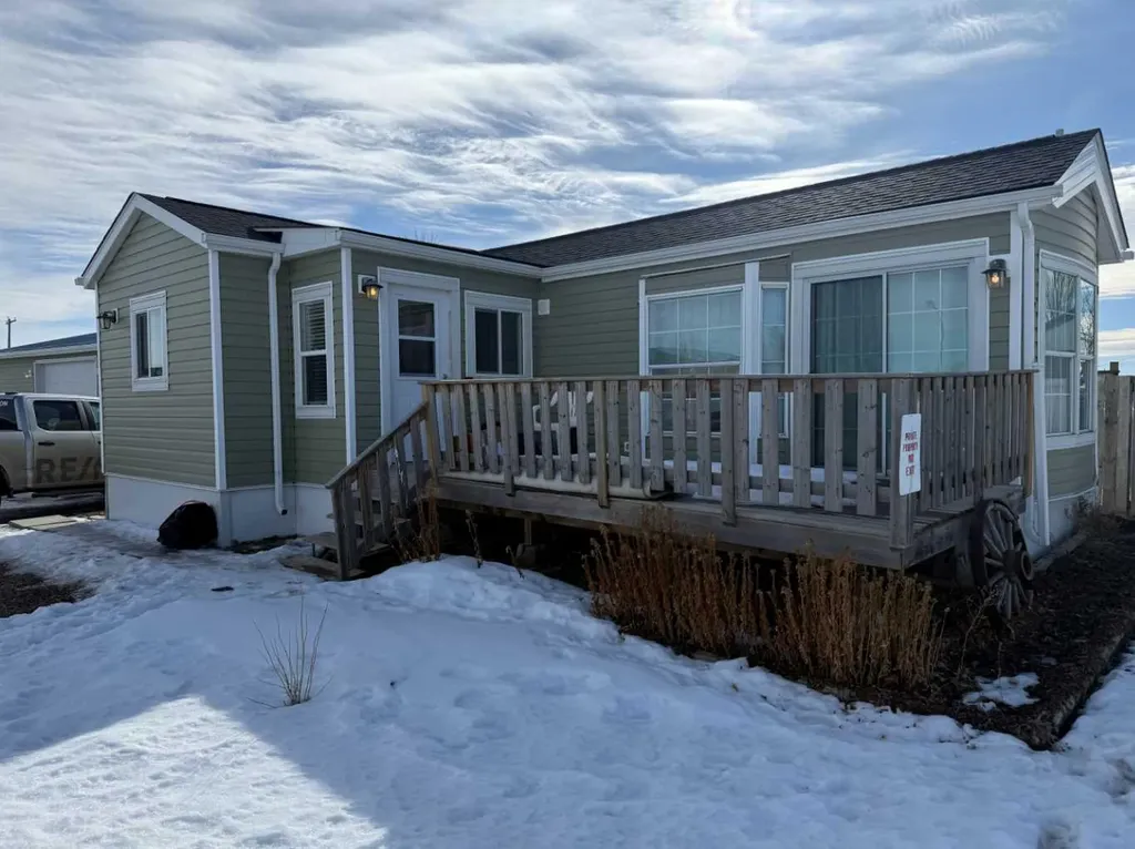 36 Roseglen Drive Rosemary AB T0J 2W0