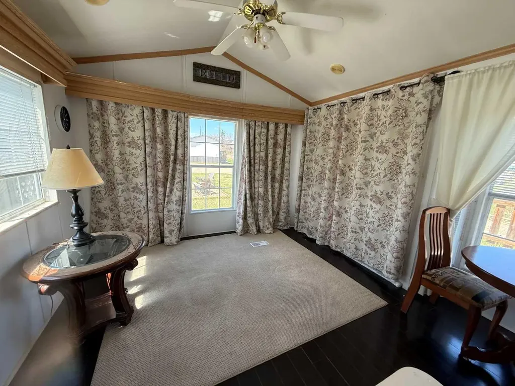 36 Roseglen Drive Rosemary AB T0J 2W0