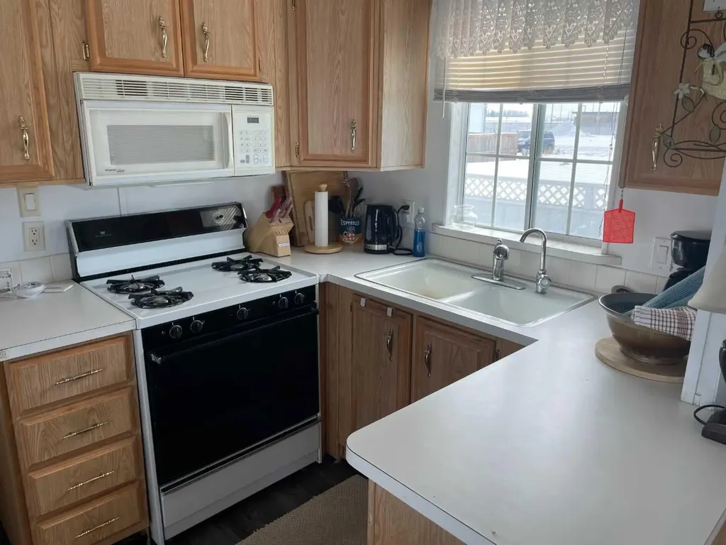 36 Roseglen Drive Rosemary AB T0J 2W0