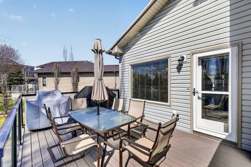 308 Cambridge Place Strathmore AB T1P 1S1