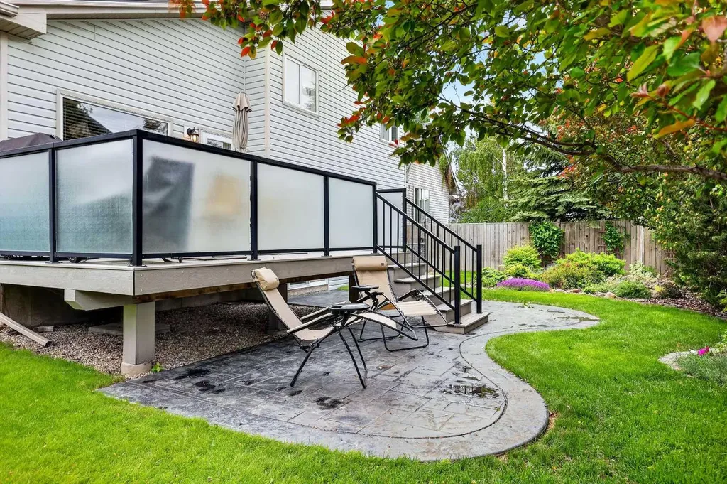 308 Cambridge Place Strathmore AB T1P 1S1