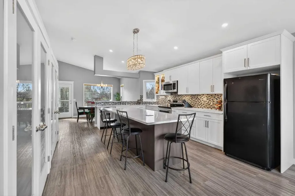 308 Cambridge Place Strathmore AB T1P 1S1
