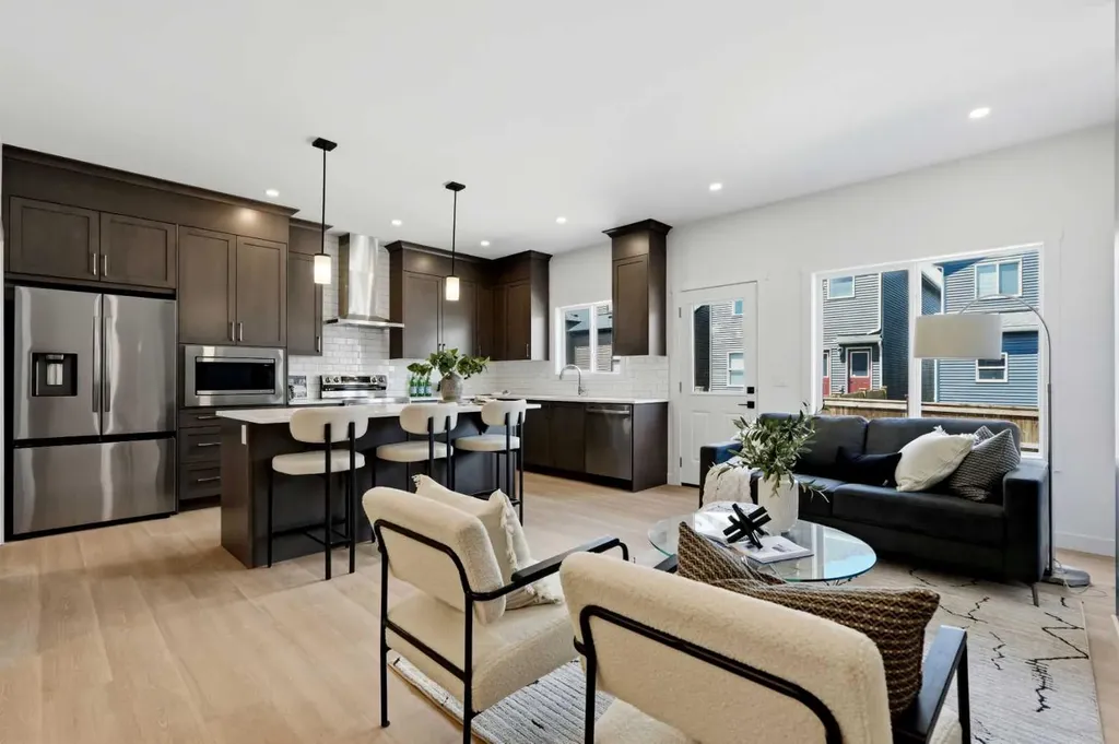 147 Homestead Circle NE Calgary AB T3J 5W1