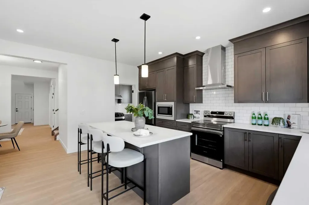 147 Homestead Circle NE Calgary AB T3J 5W1