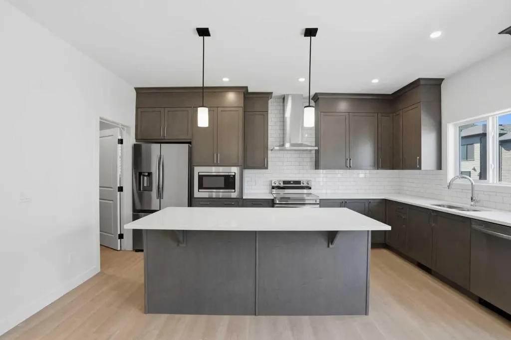 147 Homestead Circle NE Calgary AB T3J 5W1