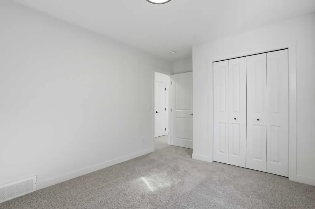 147 Homestead Circle NE Calgary AB T3J 5W1