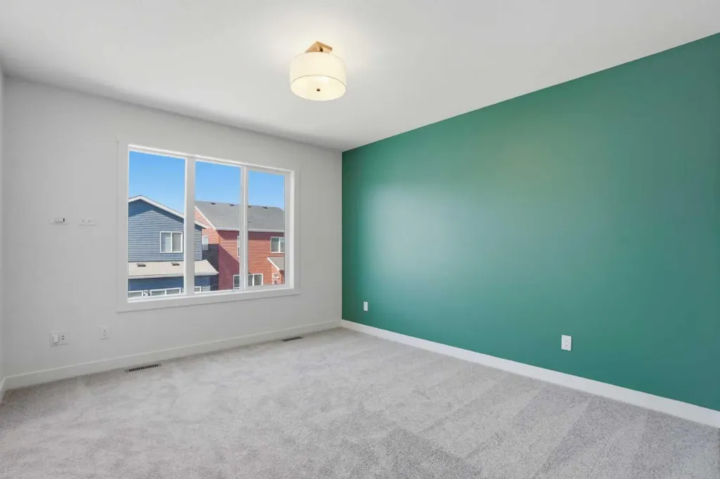 147 Homestead Circle NE Calgary AB T3J 5W1
