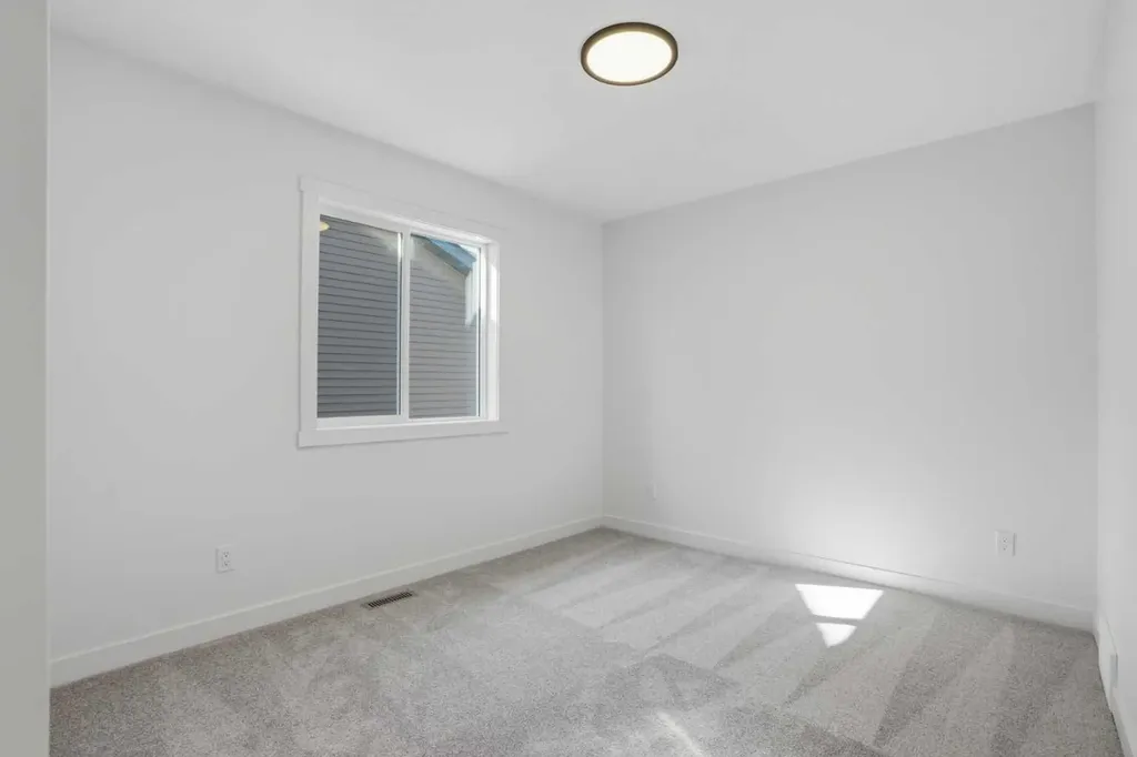 147 Homestead Circle NE Calgary AB T3J 5W1