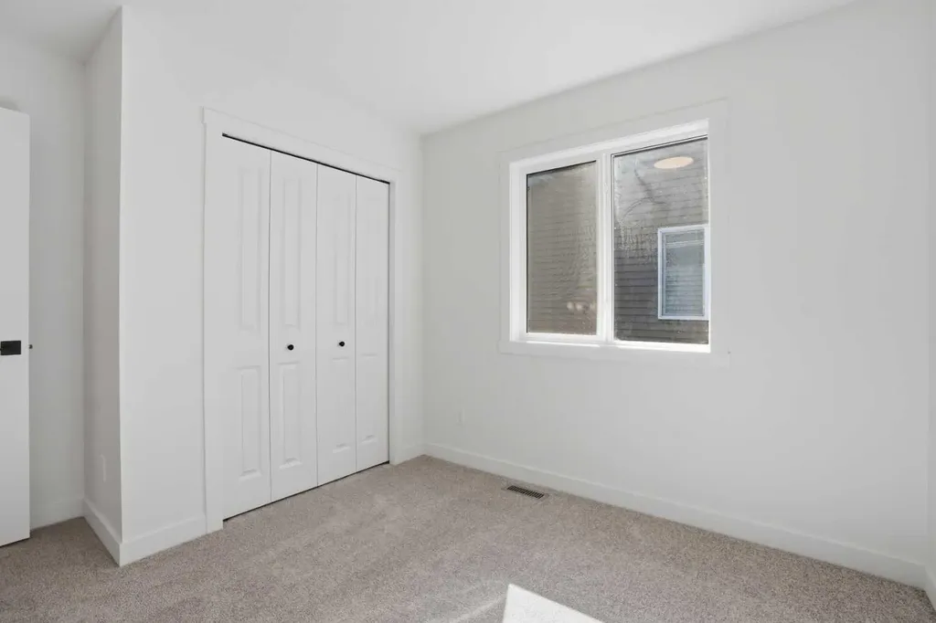 147 Homestead Circle NE Calgary AB T3J 5W1