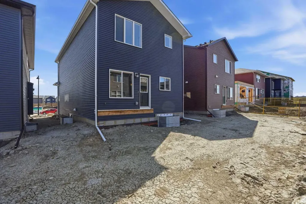 147 Homestead Circle NE Calgary AB T3J 5W1