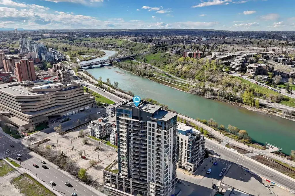 325 3 Street SE Calgary AB T2G0T9