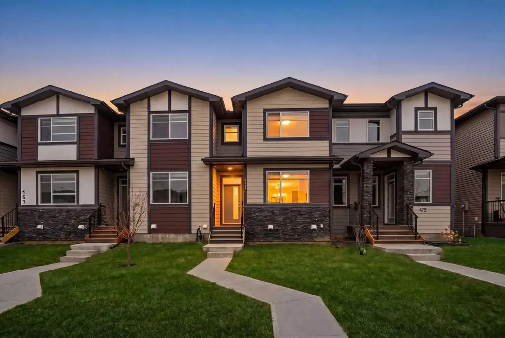 171 Wolf Creek Avenue SE Calgary AB T2X 4V1