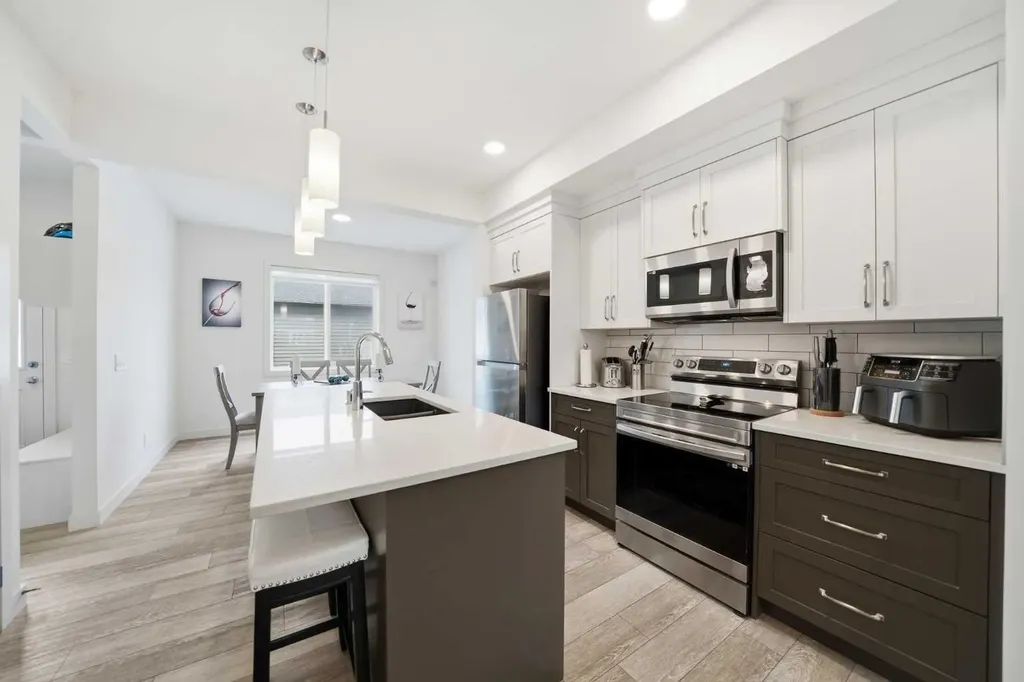171 Wolf Creek Avenue SE Calgary AB T2X 4V1