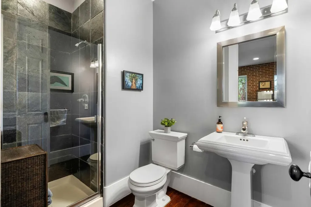 12821 Canso Crescent SW Calgary AB T2W 3B1