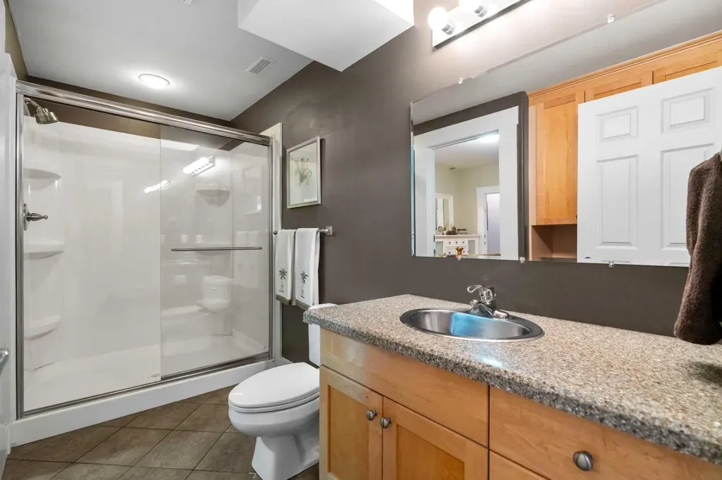 12821 Canso Crescent SW Calgary AB T2W 3B1