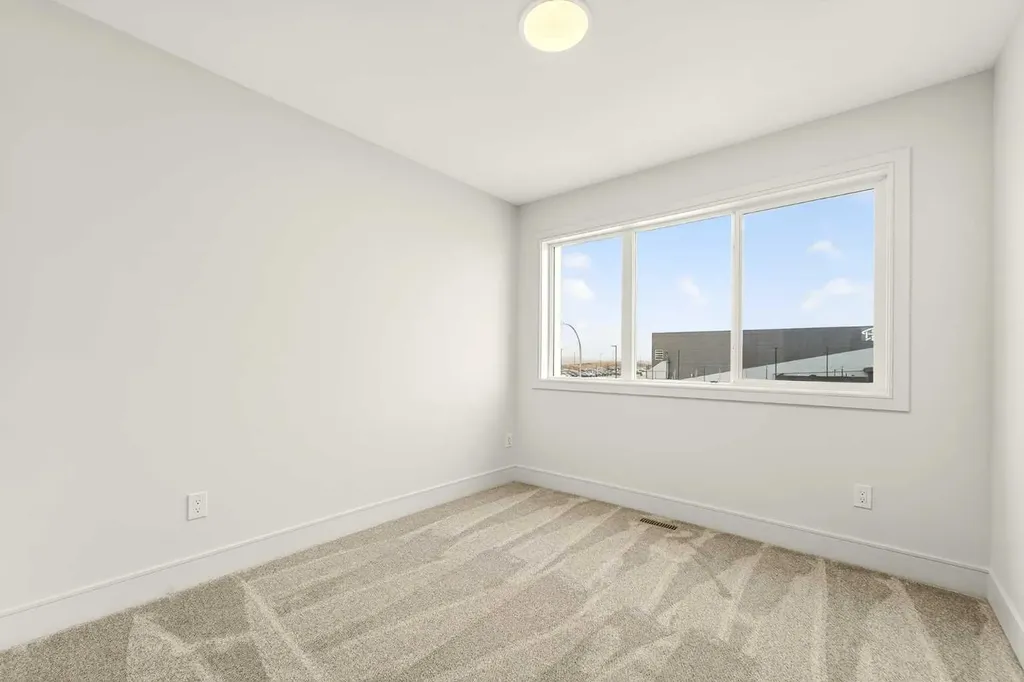 2541 16 Avenue N Coaldale AB T1M 0G7