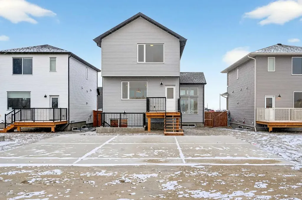 2541 16 Avenue N Coaldale AB T1M 0G7