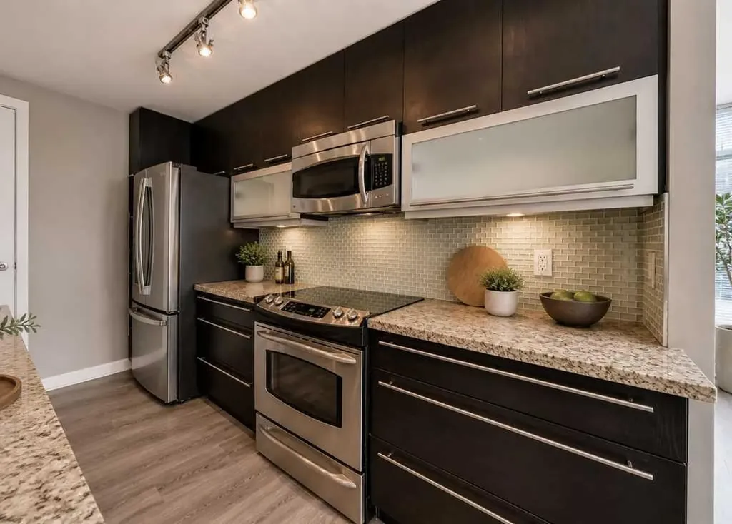 215 13 Avenue SW Calgary AB T2R0V6