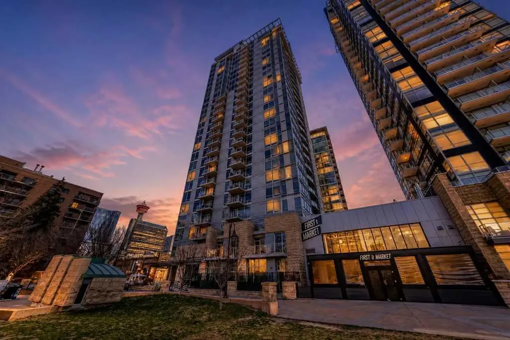 215 13 Avenue SW Calgary AB T2R0V6
