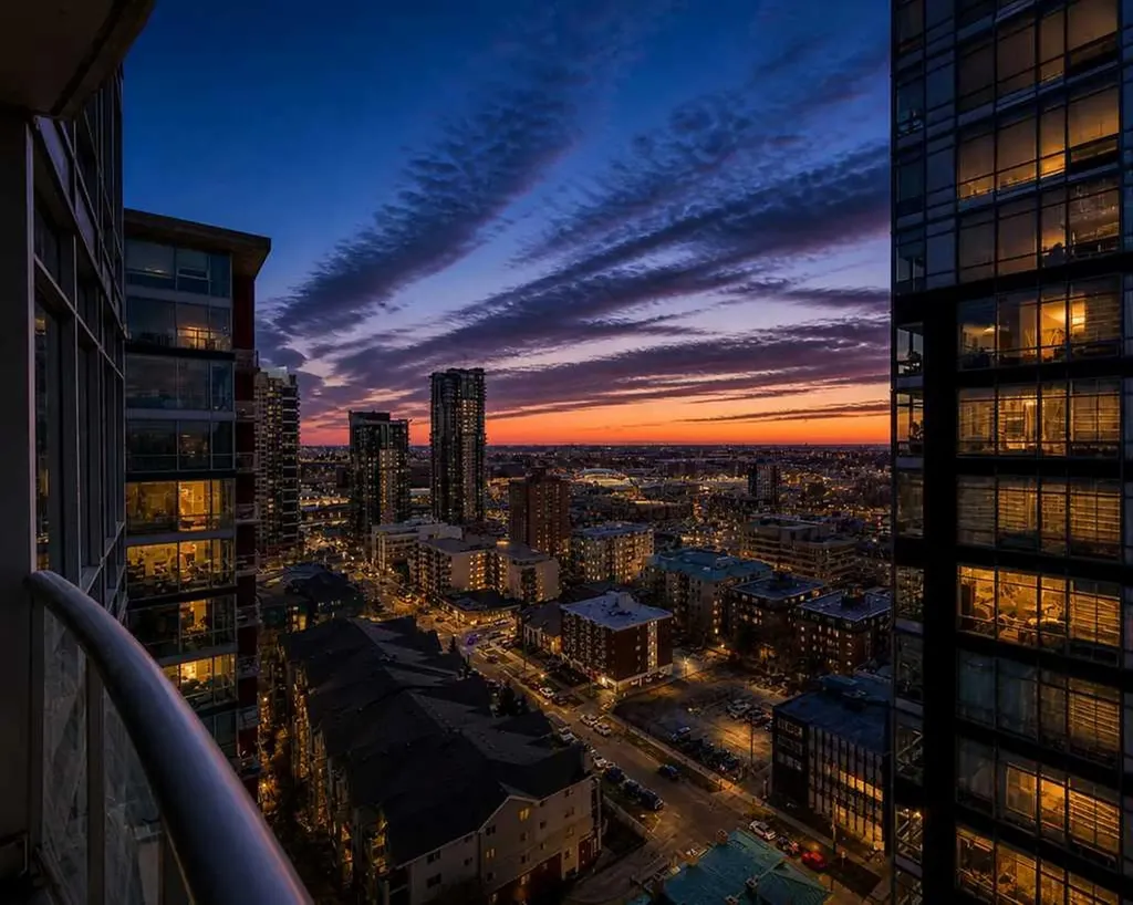 215 13 Avenue SW Calgary AB T2R0V6