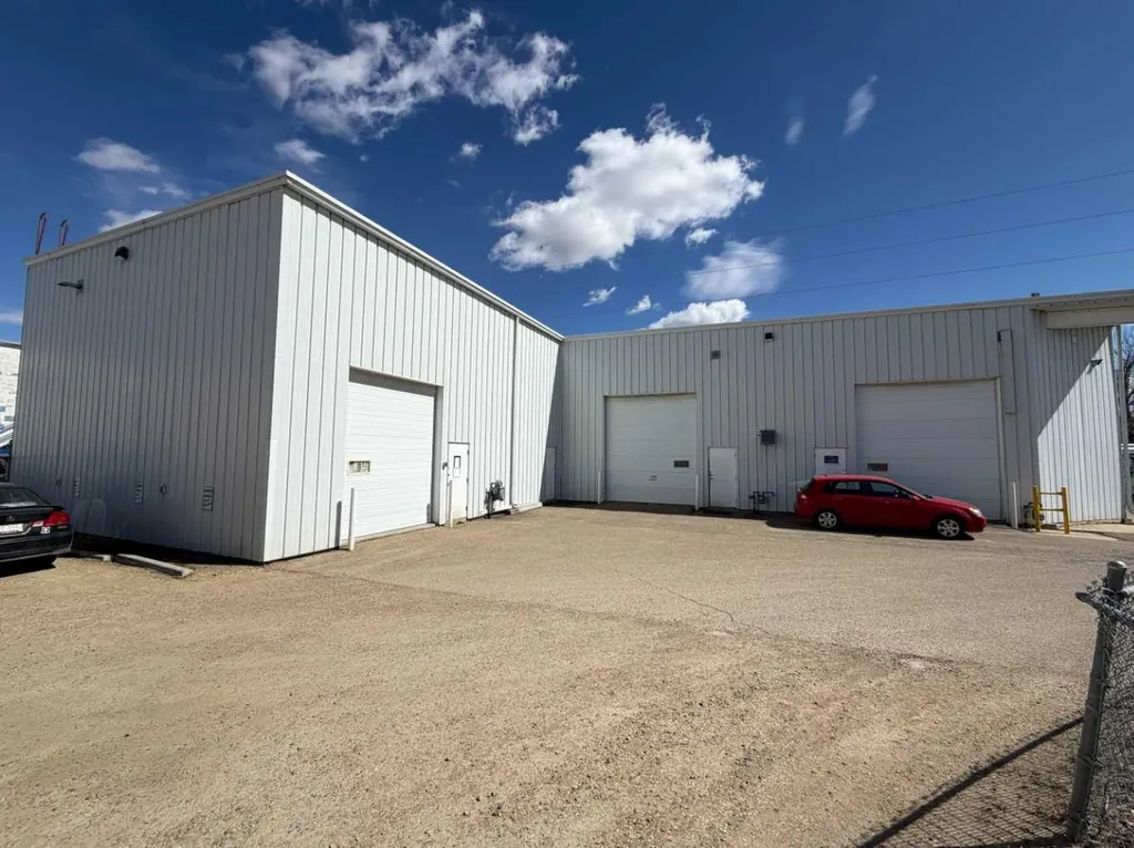 4768 Riverside Drive Red Deer AB T4P 2N7