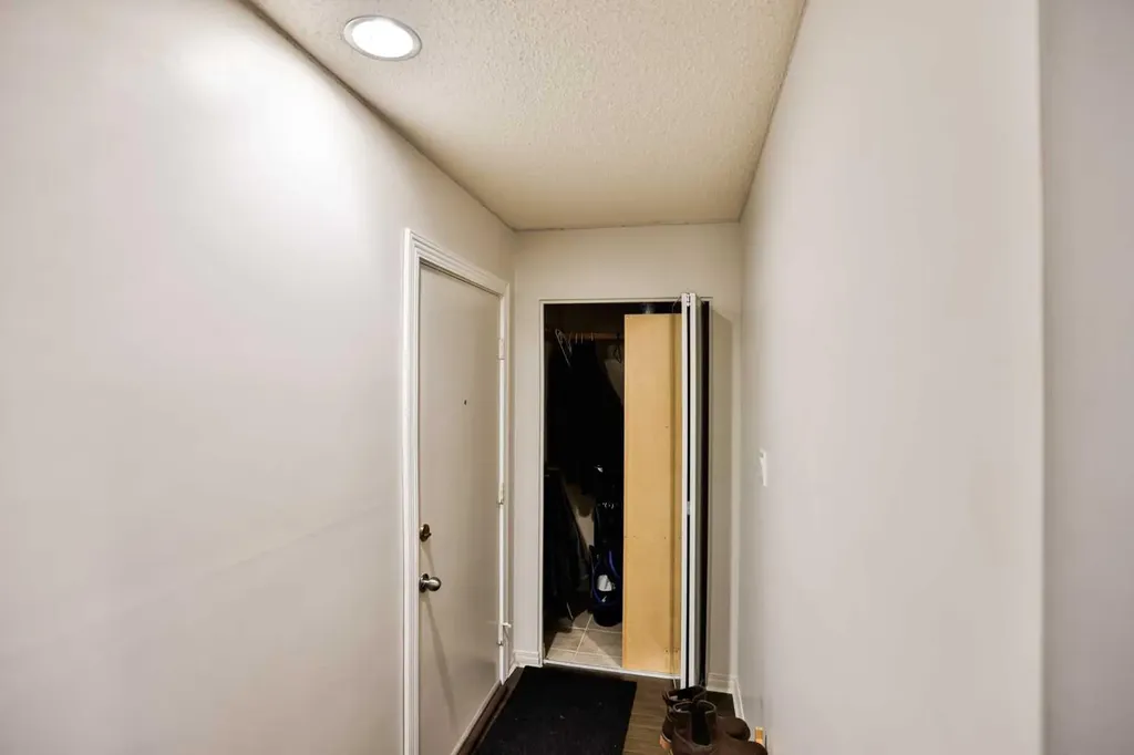 2207 8 Avenue S Lethbridge AB T1J 4G1