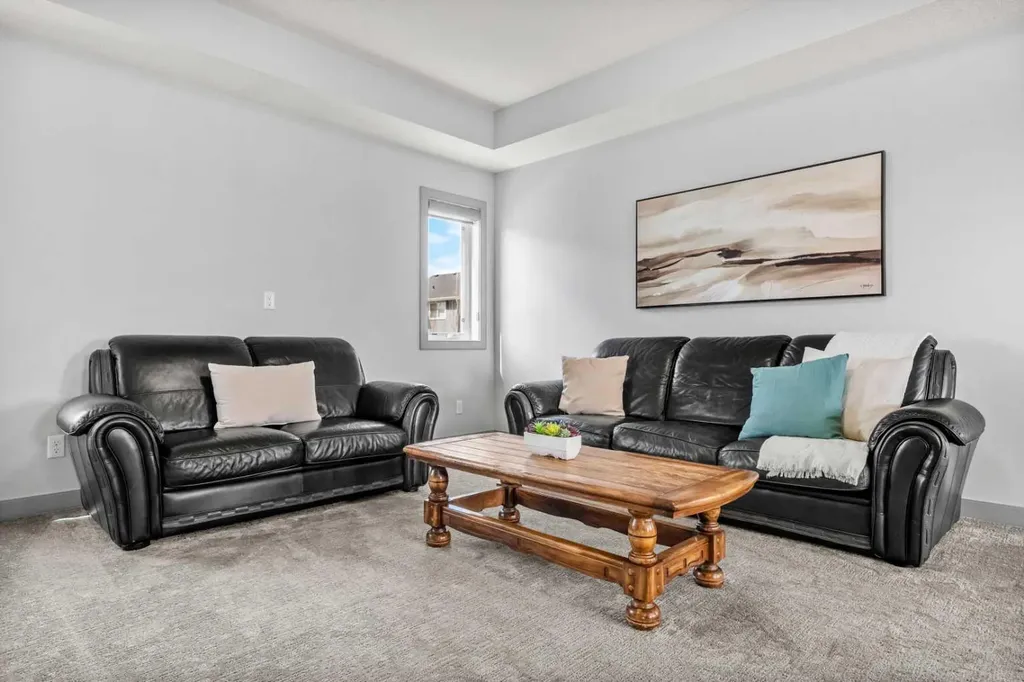 229 Stonemere Bay Chestermere AB T1X 0S1