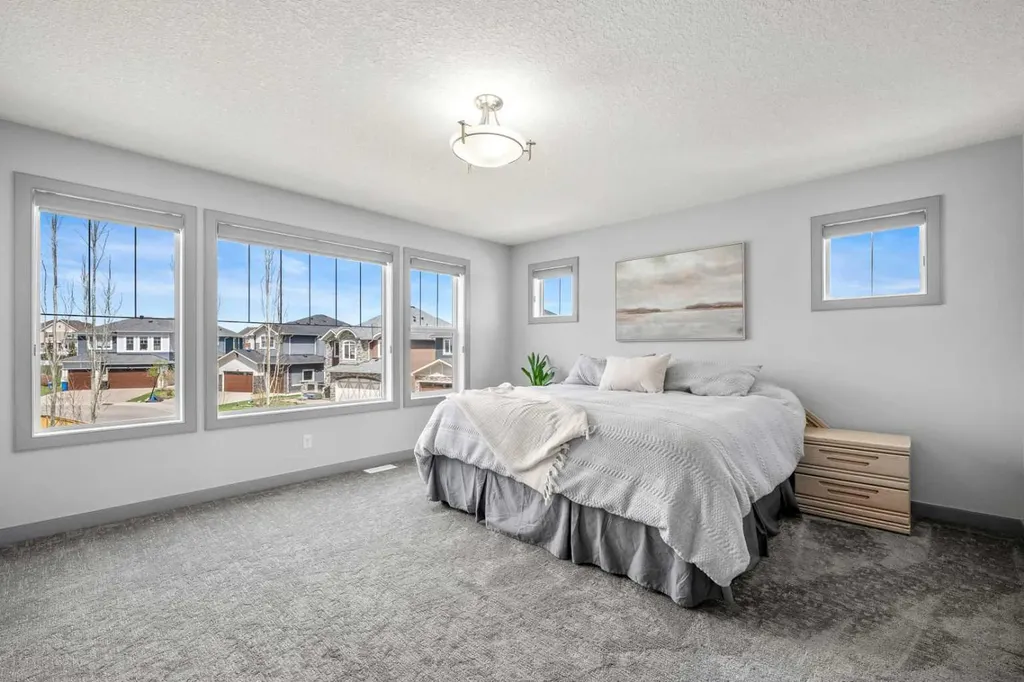 229 Stonemere Bay Chestermere AB T1X 0S1