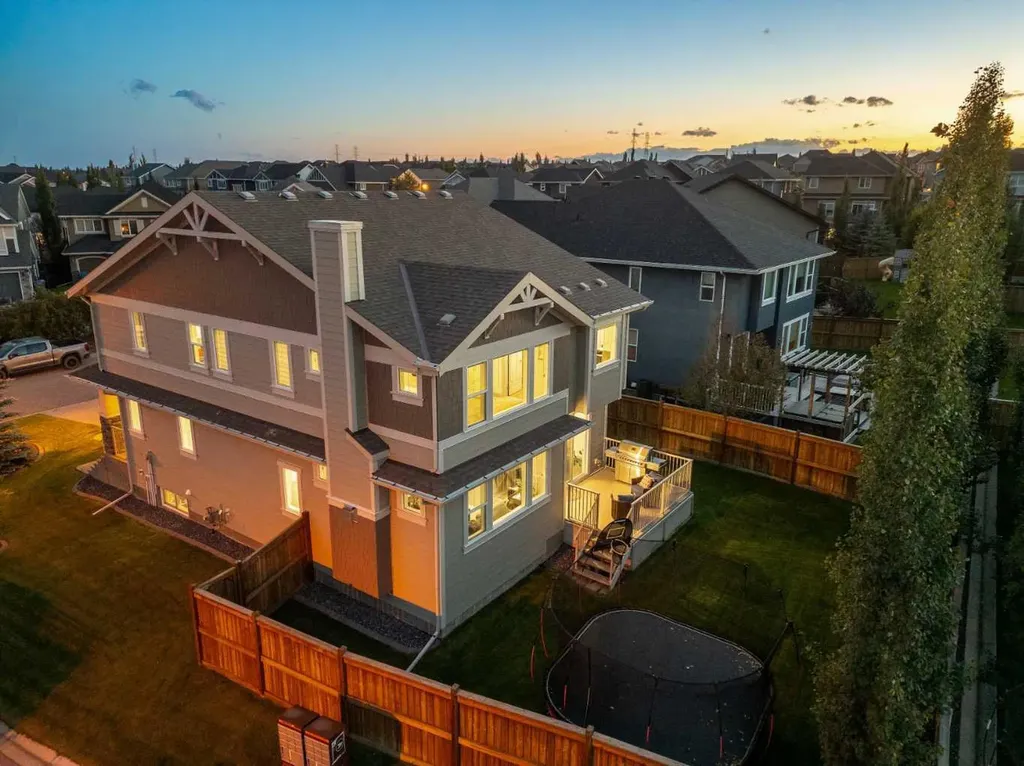 229 Stonemere Bay Chestermere AB T1X 0S1