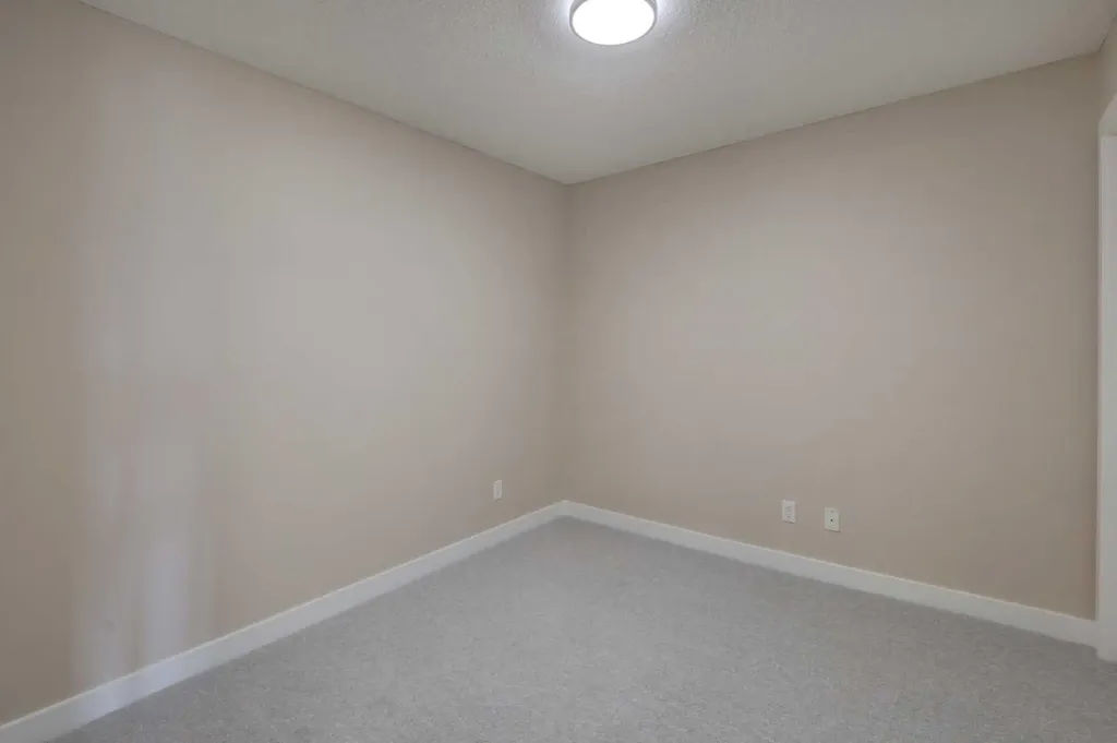 625 Glenbow Drive Cochrane AB T4C 0S7