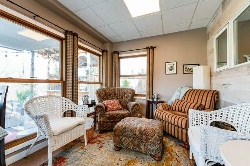 105 1 Avenue Rural Wheatland County AB T0J2T0