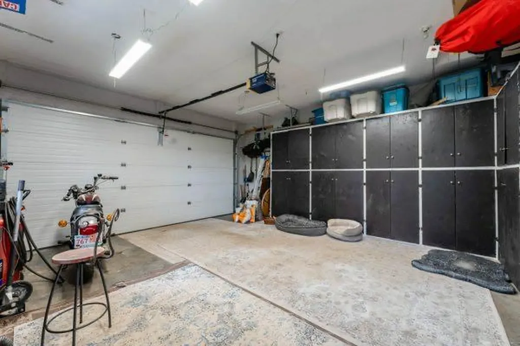 105 1 Avenue Rural Wheatland County AB T0J2T0