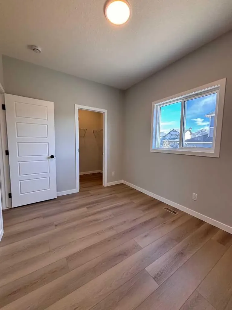 475 Baywater Green SW Airdrie AB T4B 5R6