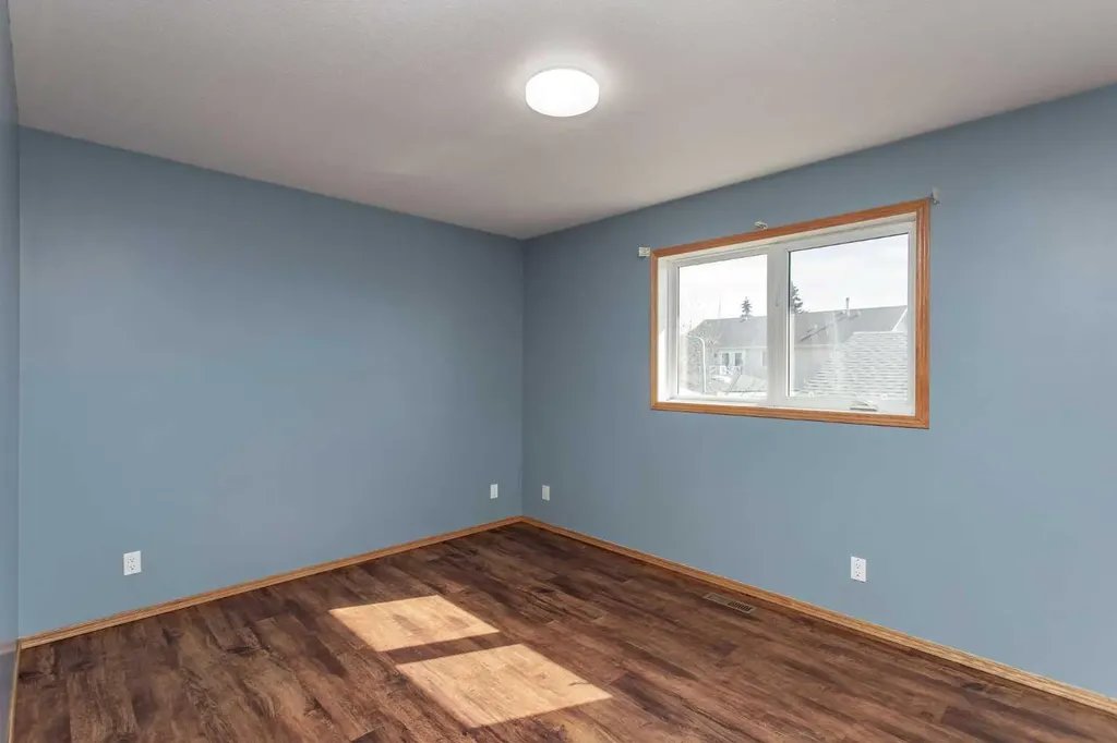 57 Spring Close Blackfalds AB T0M 0J0