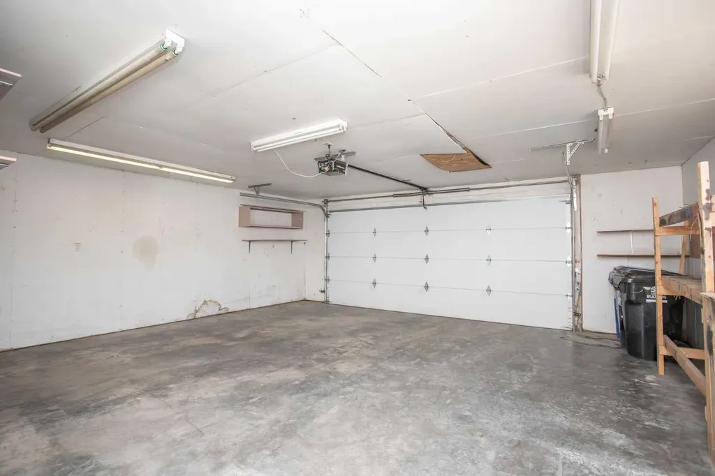 57 Spring Close Blackfalds AB T0M 0J0