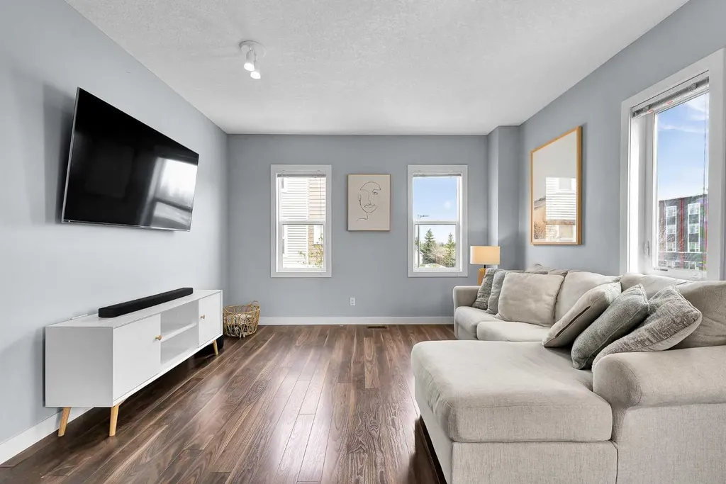359 Silverado Common SW Calgary AB T2X 0S4