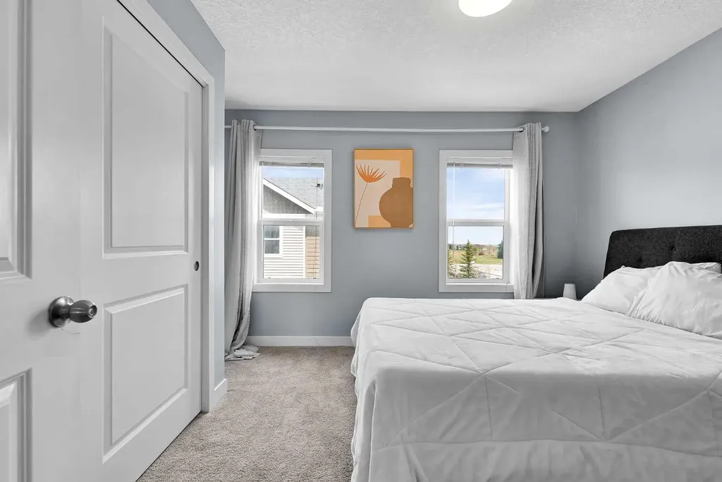359 Silverado Common SW Calgary AB T2X 0S4