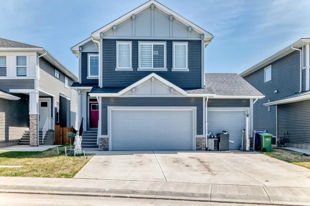 219 Chelsea Park Chestermere AB T1X 2T3