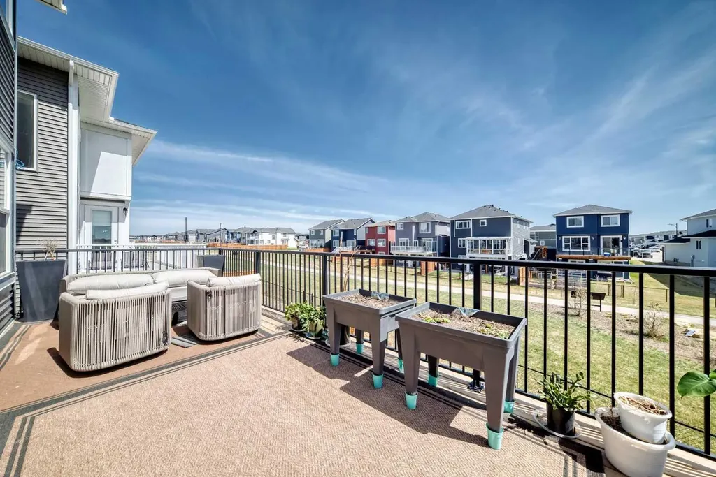 219 Chelsea Park Chestermere AB T1X 2T3