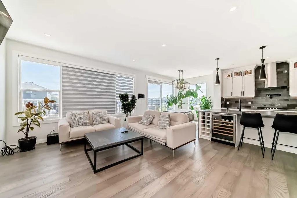 219 Chelsea Park Chestermere AB T1X 2T3