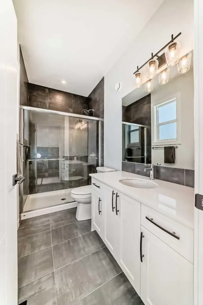 219 Chelsea Park Chestermere AB T1X 2T3