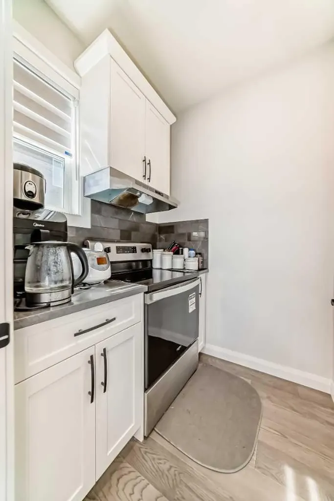 219 Chelsea Park Chestermere AB T1X 2T3